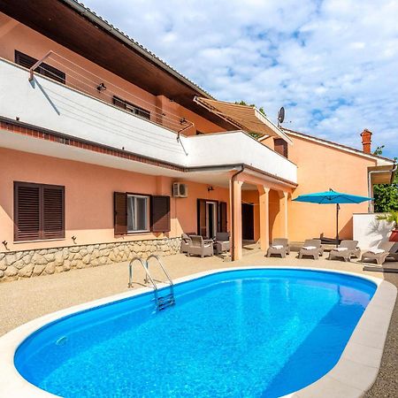 Stunning Apartment In Матульи Экстерьер фото