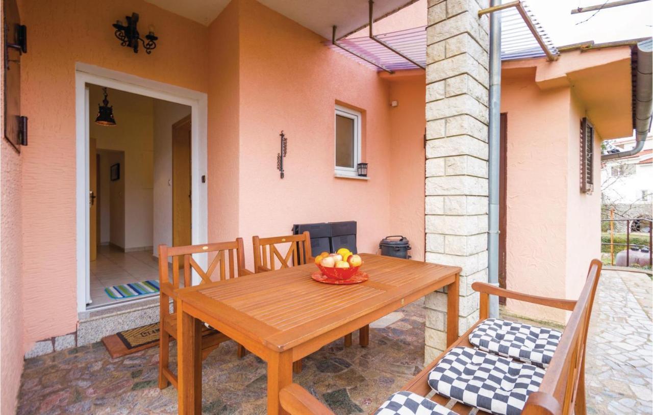 Stunning Apartment In Матульи Экстерьер фото